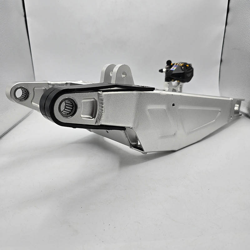 Bras oscillant caissonné en aluminium pour MiniGP VMC