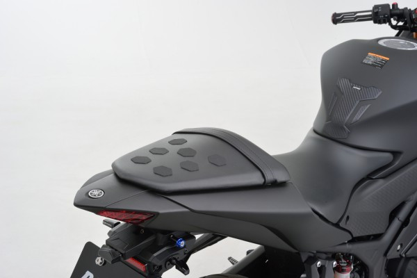 AUTOCOLLANT ANTIDÉRAPANT POUR SIÈGE DE MOTO "NID D'ABEILLE" - DAYTONA