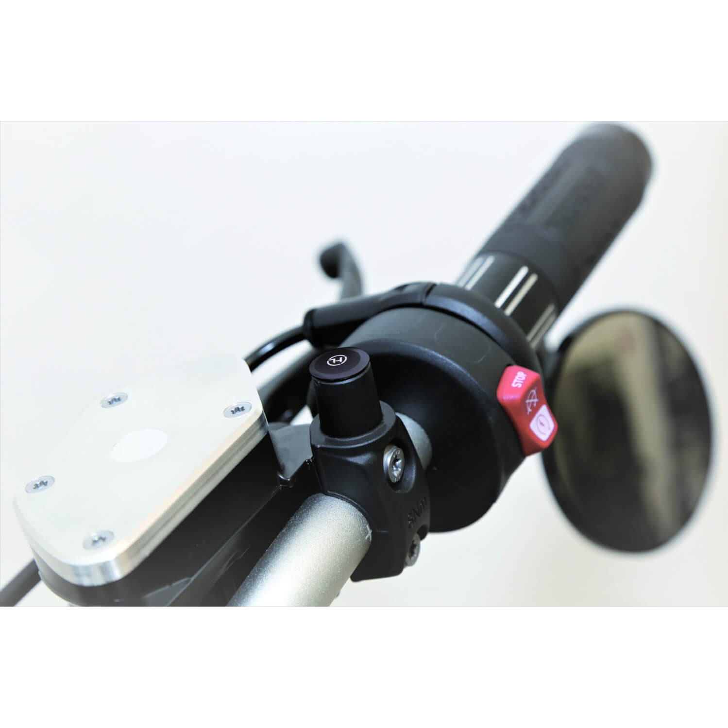 HIGHSIDER CNC obturateurs rétroviseurs Ø M10, black mat