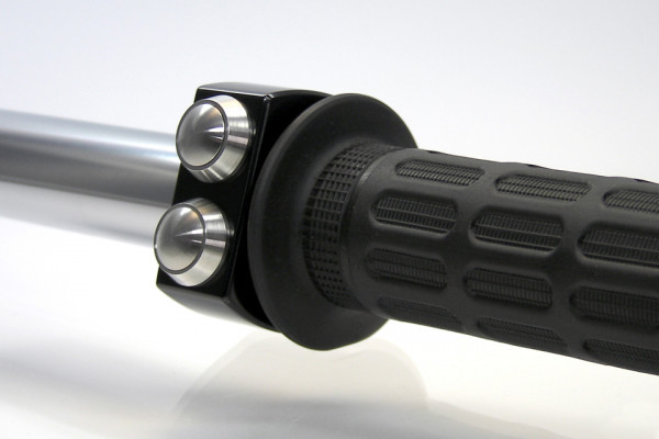 MOTOGADGET mo.switch, 2 Bouton poussoir diam. 1 pouce/25,4mm, Logement noir alu, bouton VA. Expédié sous 3 jours en moyenne.