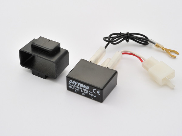 RELAIS IC AVEC CONNECTEUR, 0.1-100W / DC12V - DAYTONA